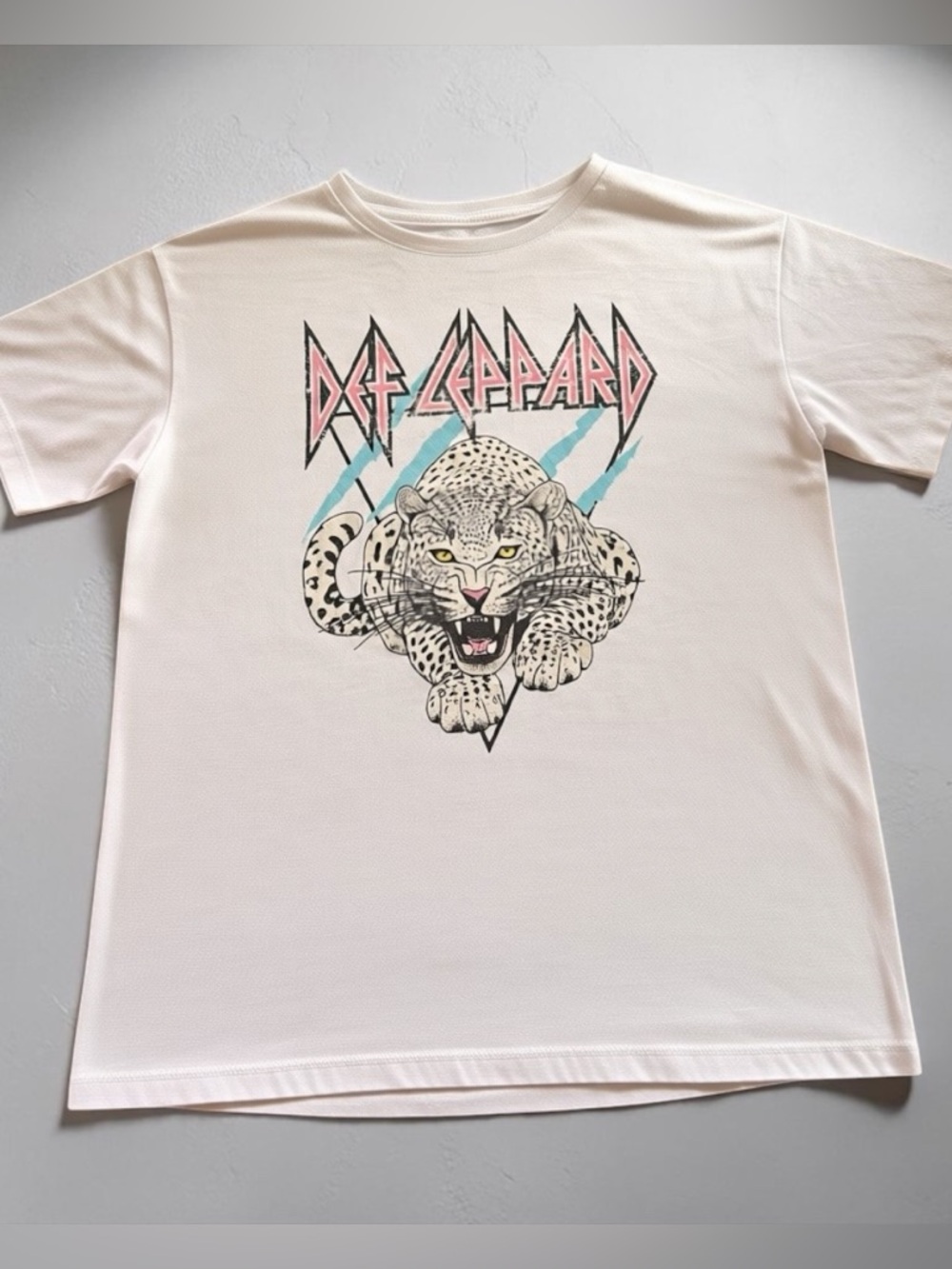Def Leppard Graphic Tee Youth XL Fits Women’s Small